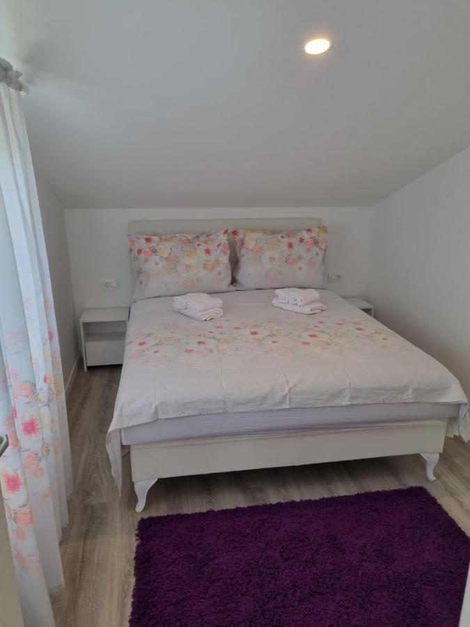 Apartmani Tolj Makarska Exterior photo