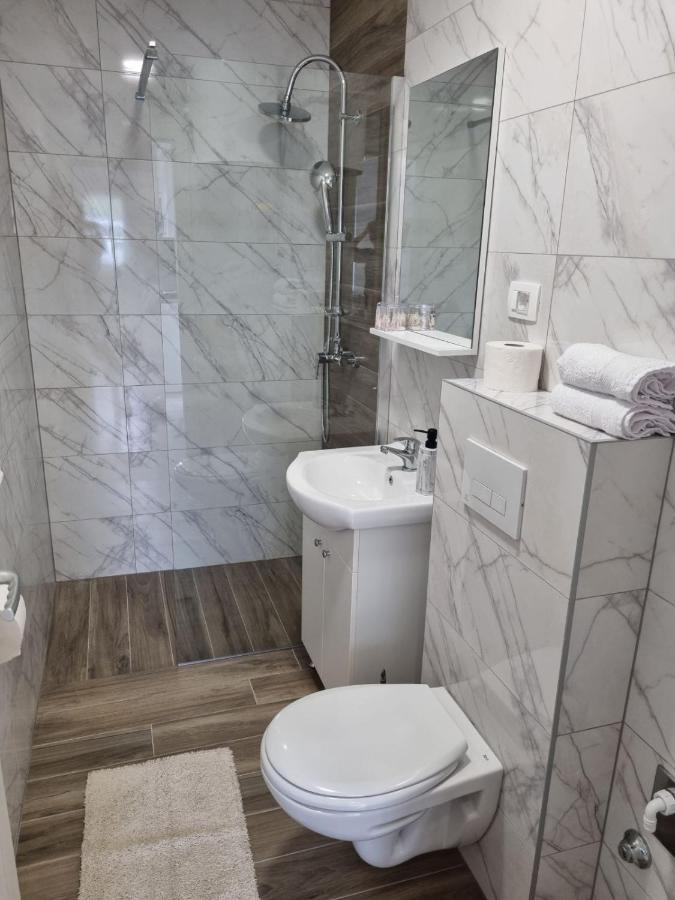 Apartmani Tolj Makarska Exterior photo